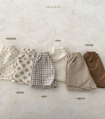 Sommerbabyklær Sommerbomull og lin Uformelle shorts for babyer Tynne og komfortable